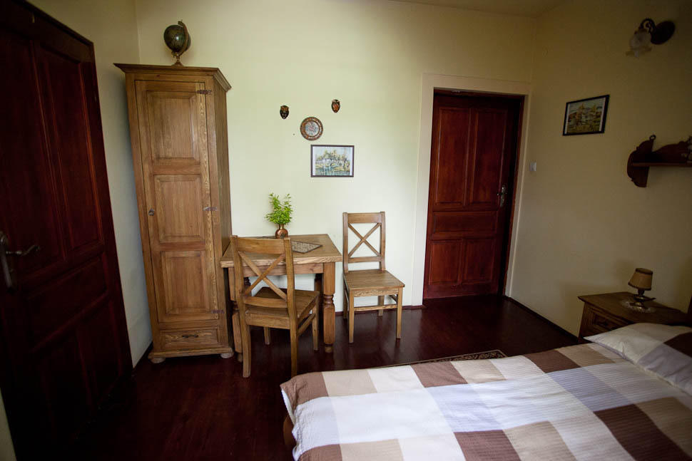 Dwor Na Wichrowym Wzgorzu Bed & Breakfast Przybyslawice Ngoại thất bức ảnh